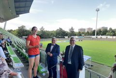 68. Sportlerehrung: Catrin Gorzellik, Herr Keck (OB Reutlingen) und Herr Hahn (1. BM Reutlingen