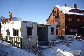 Bauarbeiten an der Kaltenberghütte