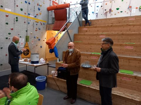 Ehrung der einzelnen Mitglieder. 